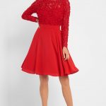 Červené kvietkované 3d popolnočné šaty krátke